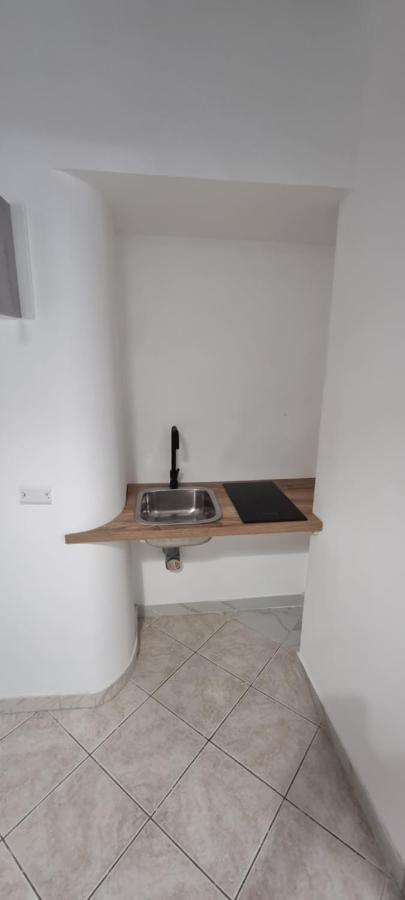 Grazioso Appartamento -Centro Storico Vic Strit Ποτσουόλι Εξωτερικό φωτογραφία